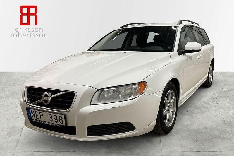 Vit Begagnad 2013 Volvo V70 Kombi | 129 900 kr (Dyr) - Bild 1/4