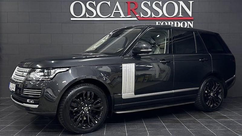 Svart Begagnad 2015 Land Rover Range Rover Vogue SUV | 399 900 kr - Bild 1/4
