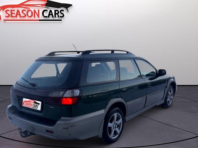 Begagnad Subaru Outback 156 HK (114 kW) 2000 Grön Sedan