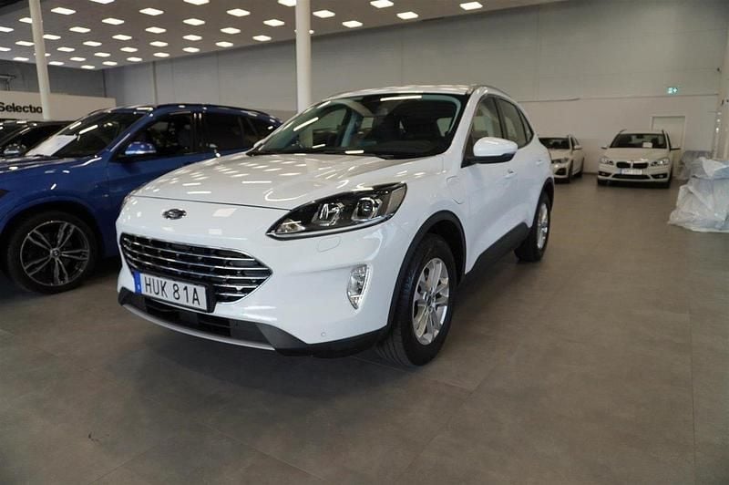 Vit Begagnad 2021 Ford Kuga Titanium SUV | 234 800 kr (Bra pris) - Bild 1/4