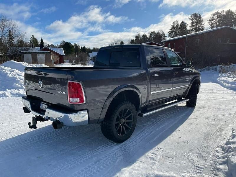 Begagnad RAM 1500 401 HK (294 kW) 2015 Pickup