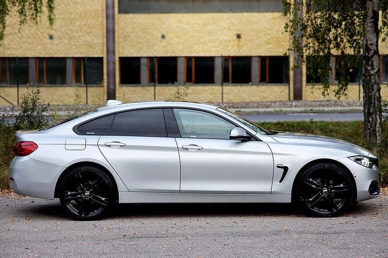 Silver Begagnad 2018 BMW 420 Gran Coupé Sport Line Sportkupé | 259 000 kr (Marknadspris) - Bild 1/4
