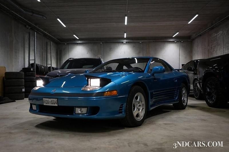 Begagnad Mitsubishi 3000 GT 224 HK (164 kW) 1991 Blå Sportkupé
