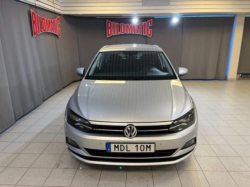 Begagnad VW Polo Comfortline 95 HK (69 kW) 2020 Silver Halvkombi