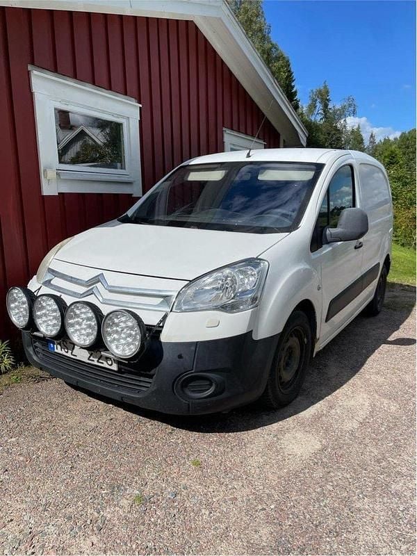 Vit Begagnad 2009 Citroën Berlingo Minibuss | 15 000 kr (Marknadspris) - Bild 1/2