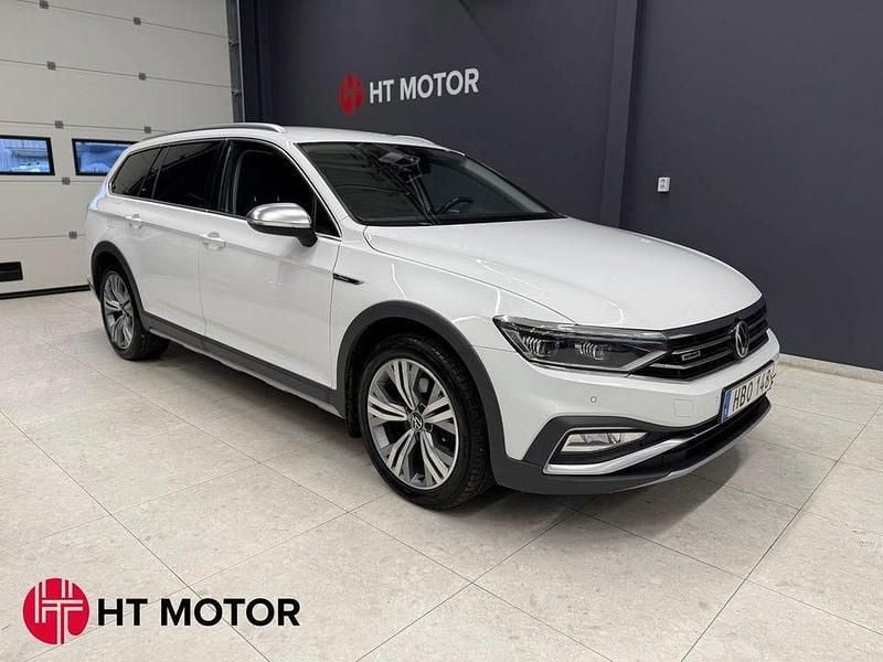 Begagnad VW Passat Alltrack 200 HK (147 kW) 2020 Vit Kombi
