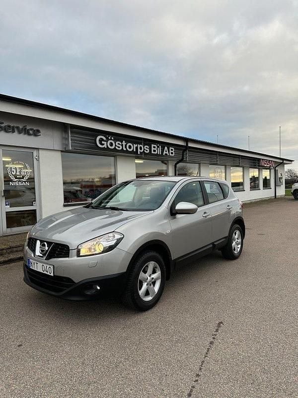 Silver Begagnad 2011 Nissan Qashqai Acenta SUV | 99 900 kr (Dyr) - Bild 1/4