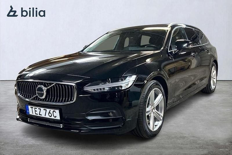 Svart Begagnad 2021 Volvo V90 Momentum Kombi | 339 900 kr - Bild 1/3