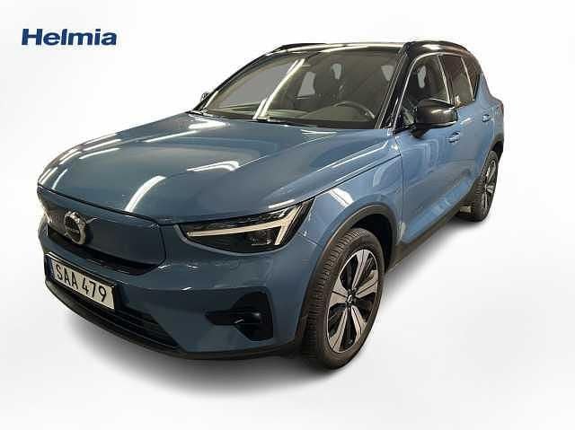 Blå Begagnad 2023 Volvo XC40 Plus SUV | 324 000 kr (Marknadspris) - Bild 1/4