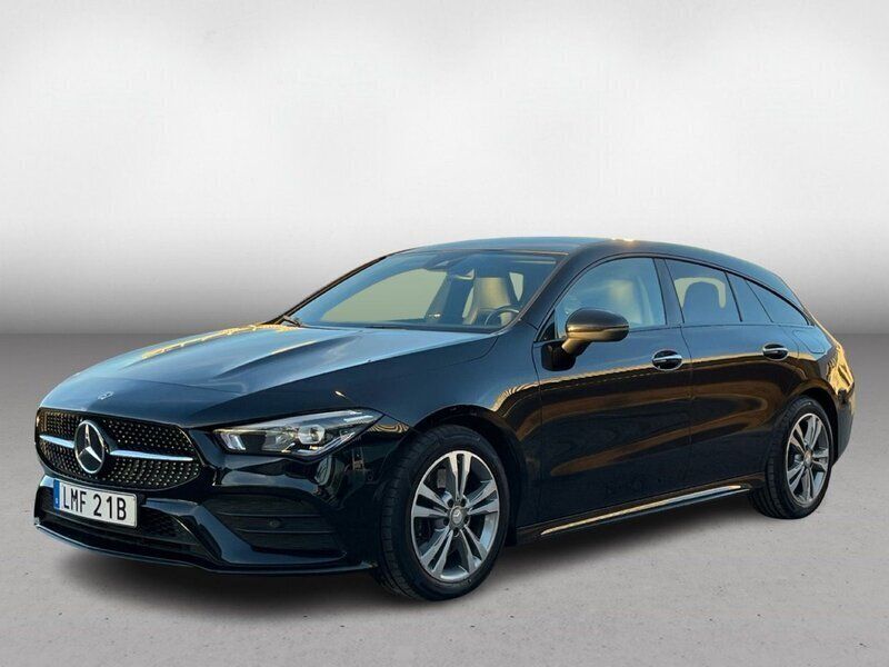 Svart Begagnad 2022 Mercedes CLA200 AMG Kombi | 329 900 kr (Marknadspris) - Bild 1/4