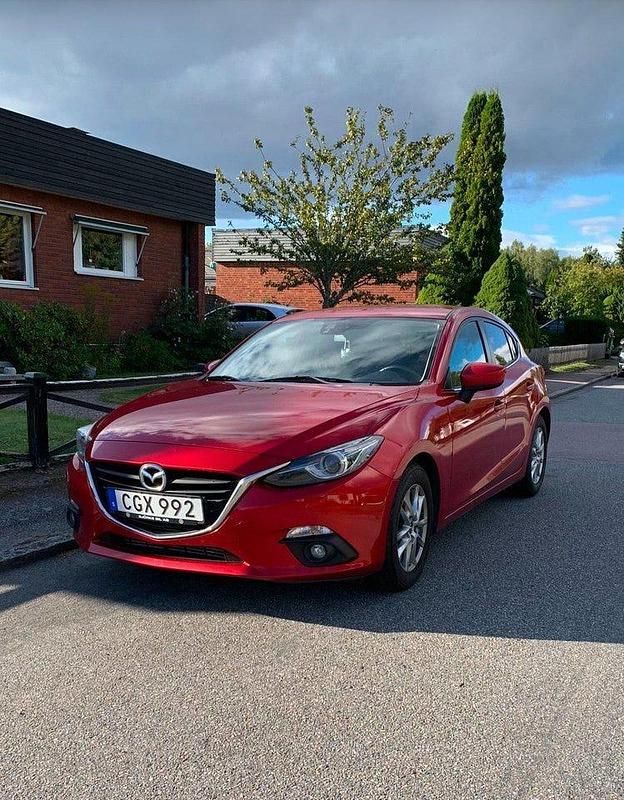 Begagnad 2014 Mazda 3 Inclusive Halvkombi | 71 000 kr (Marknadspris) - Bild 1/2
