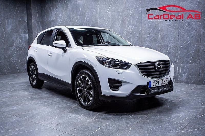 Vit Begagnad 2015 Mazda CX-5 Optimum SUV | 159 700 kr (Marknadspris) - Bild 1/4