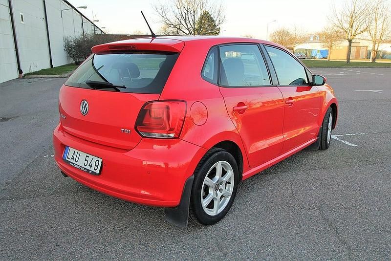 Begagnad VW Polo Comfortline 90 HK (66 kW) 2011 Sedan