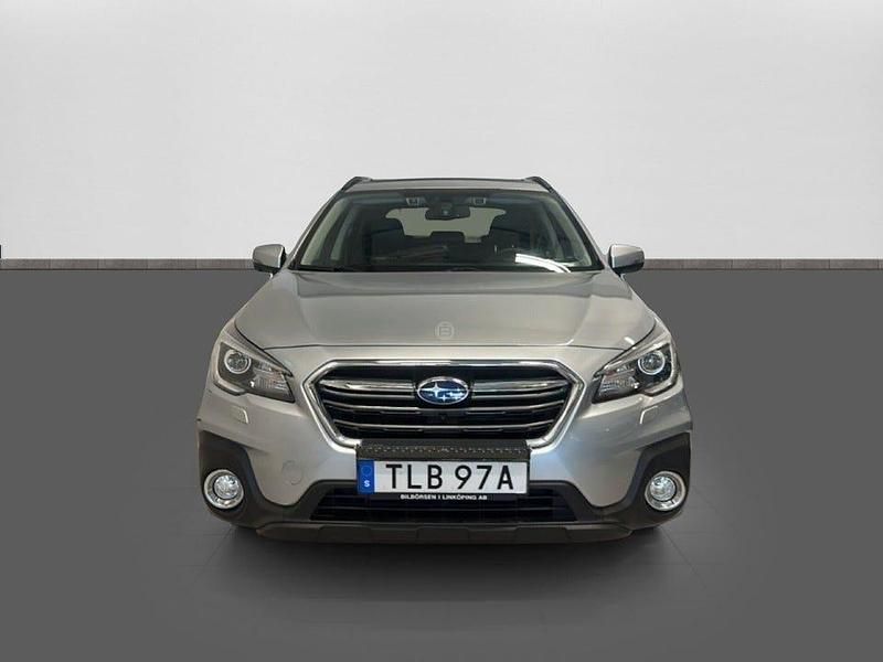 Begagnad Subaru Outback 175 HK (128 kW) 2019 Silver Kombi