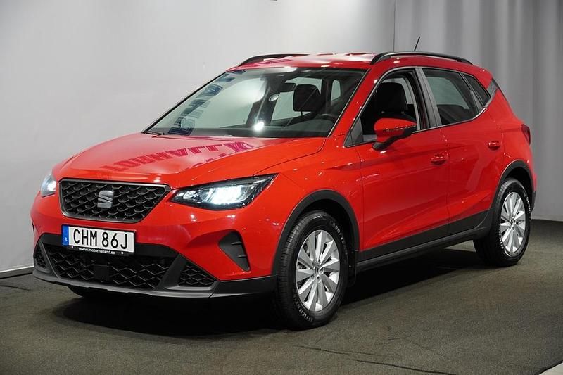 Begagnad Seat Arona Style 112 HK (82 kW) 2023 Röd SUV