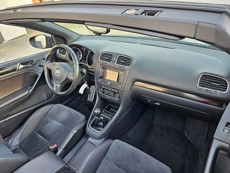 Begagnad VW Golf Cabriolet 105 HK (77 kW) 2012 Grå Cab