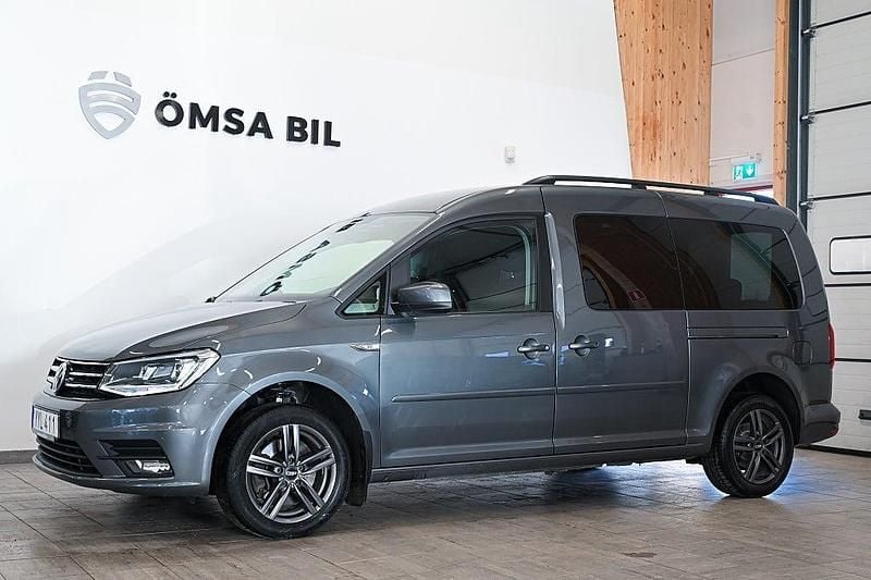 Begagnad VW Caddy Maxi Life Life 102 HK (75 kW) 2017 Ljusgrå Minibuss
