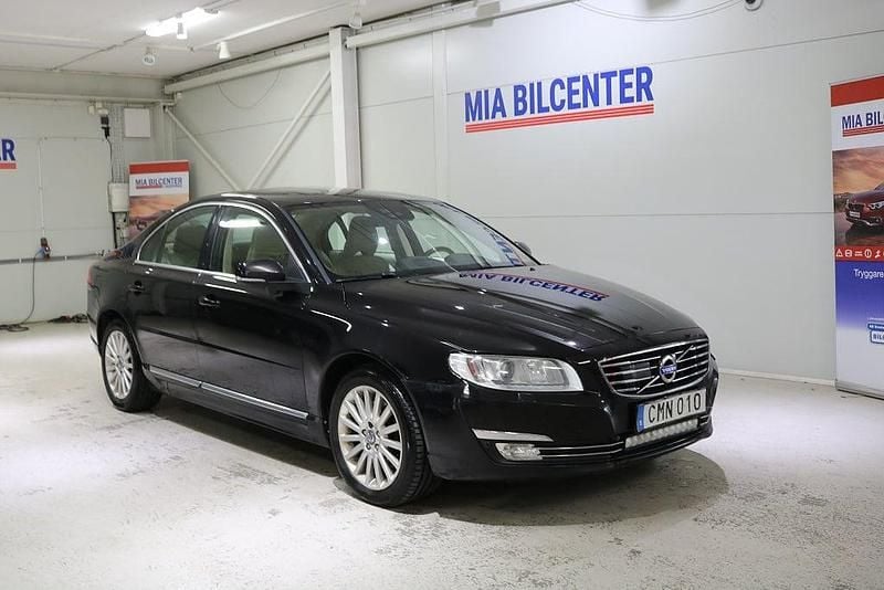 Svart Begagnad 2014 Volvo S80 Executive Sedan | 99 000 kr (Bra pris) - Bild 1/4