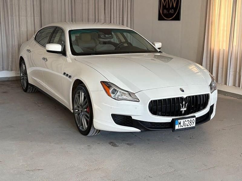 Vit Begagnad 2014 Maserati Quattroporte Sedan | 399 900 kr - Bild 1/4