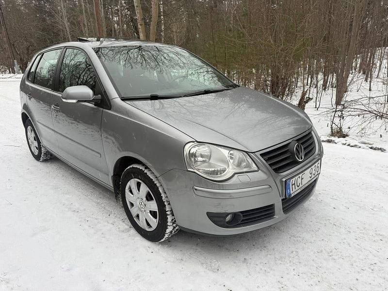 Begagnad VW Polo 80 HK (58 kW) 2008 Halvkombi
