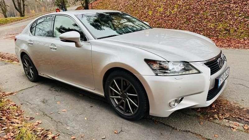 Begagnad 2014 Lexus GS300h Sedan | 163 000 kr - Bild 1/4