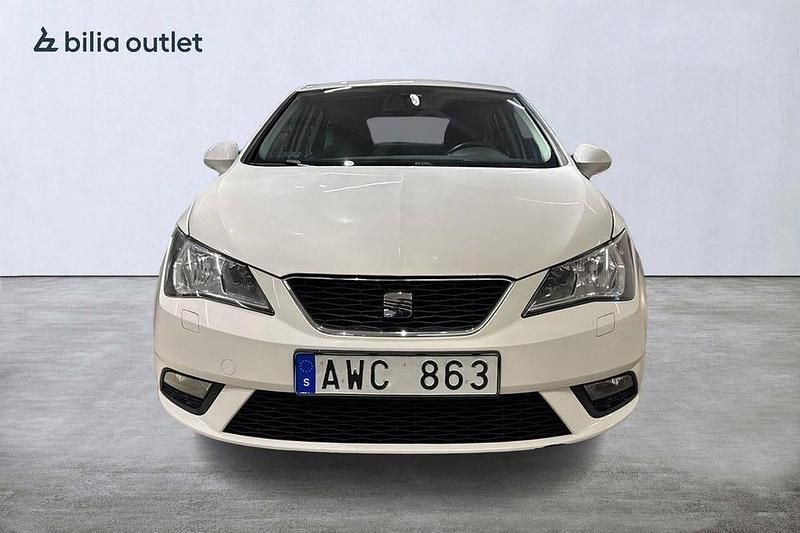 Begagnad Seat Ibiza Style 105 HK (77 kW) 2012 Vit Halvkombi