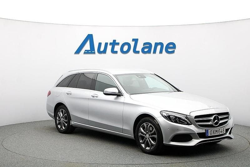 Iridiumsilver metallic Begagnad 2015 Mercedes C220 Kombi | 179 900 kr (Marknadspris) - Bild 1/3
