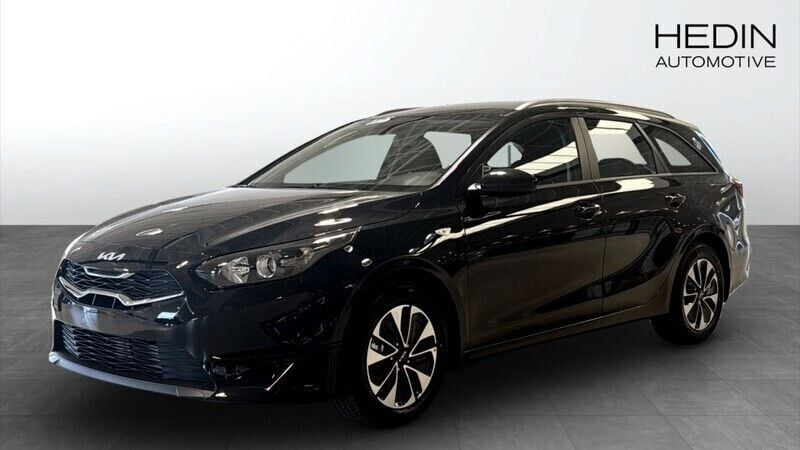 Svart (black) Ny 2025 Kia Ceed Sportswagon 2 Kombi | 254 500 kr (Marknadspris) - Bild 1/4