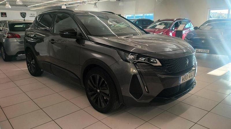 Grå Begagnad 2024 Peugeot 3008 GT SUV | 269 000 kr (Bra pris) - Bild 1/4