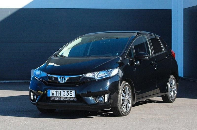 Svart Begagnad 2016 Honda Jazz Elegance Halvkombi | 139 497 kr (Marknadspris) - Bild 1/3