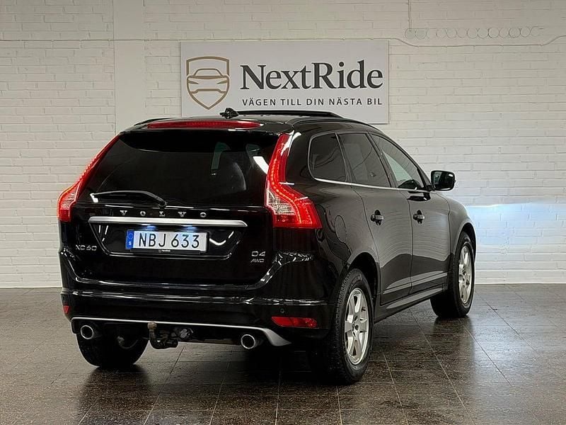 Begagnad Volvo XC60 R-Design 190 HK (139 kW) 2016 Svart SUV