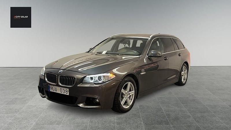 Begagnad BMW 525 218 HK (160 kW) 2011 Brun Kombi