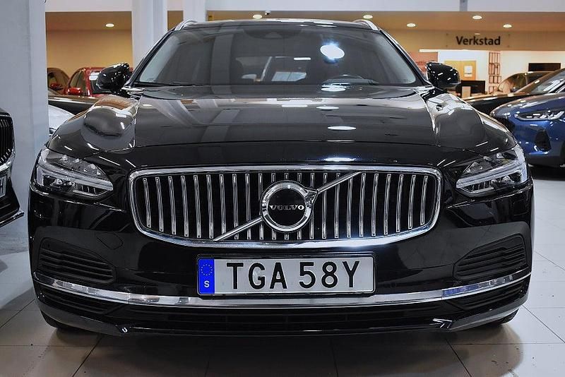 Begagnad Volvo V90 Inscription 253 HK (186 kW) 2021 Svart Kombi