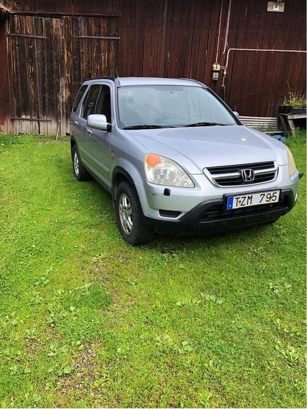Silver Begagnad 2003 Honda CR-V SUV | 20 000 kr (Superpris) - Bild 1/4