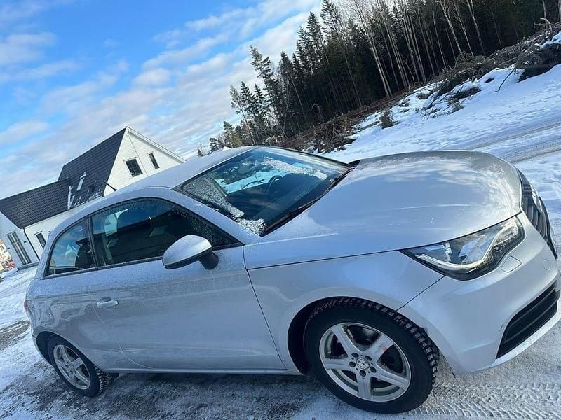 Begagnad Audi A1 122 HK (89 kW) 2011 Halvkombi