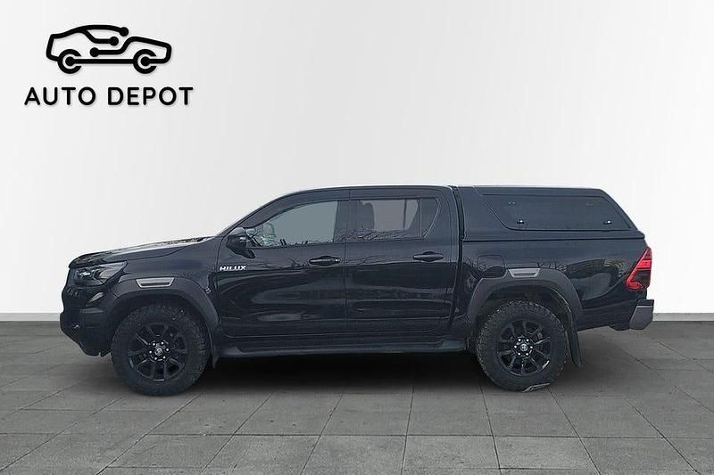 Begagnad Toyota HiLux 204 HK (150 kW) 2021 Svart Pickup