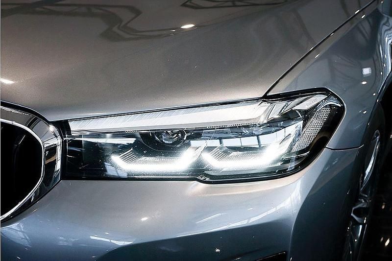 Begagnad BMW 530 292 HK (214 kW) 2022 Grå Kombi