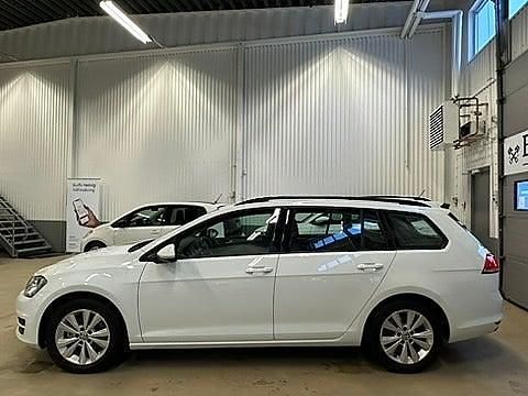 Begagnad VW Golf VII 110 HK (80 kW) 2015 Vit Kombi
