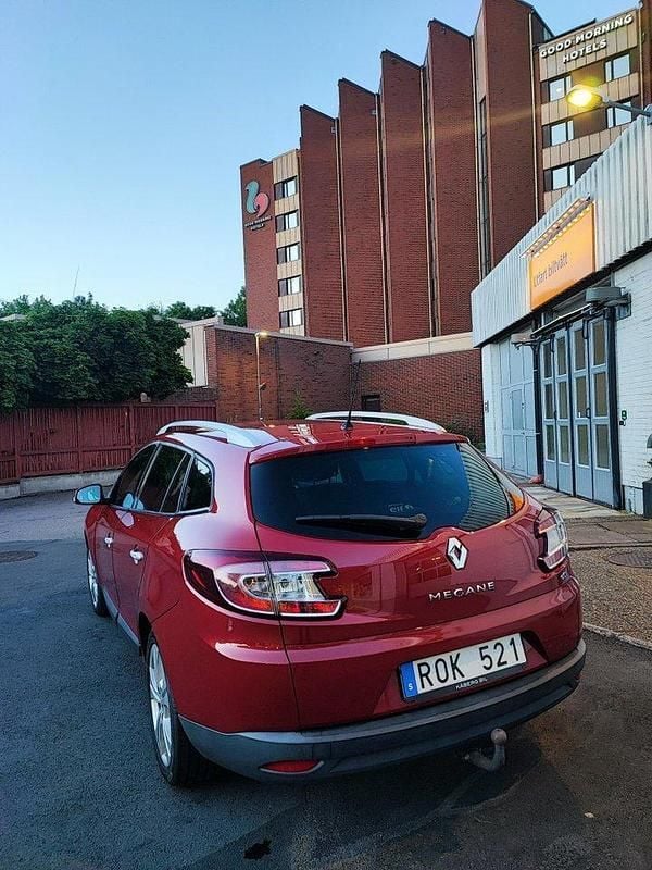 Röd Begagnad 2011 Renault Mégane GrandTour Kombi | 41 500 kr (Marknadspris) - Bild 1/4