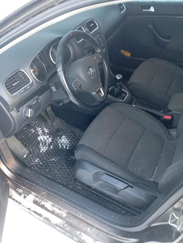 Begagnad VW Golf VII 105 HK (77 kW) 2012 Kombi