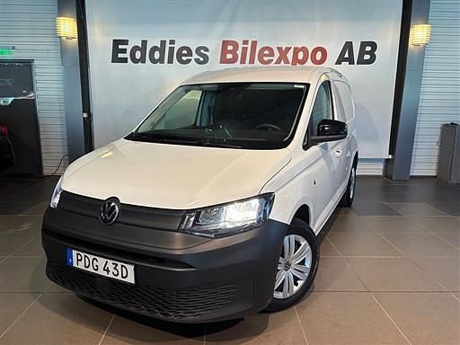 Vit Begagnad 2022 VW Caddy Minibuss | 179 900 kr (Marknadspris) - Bild 1/4