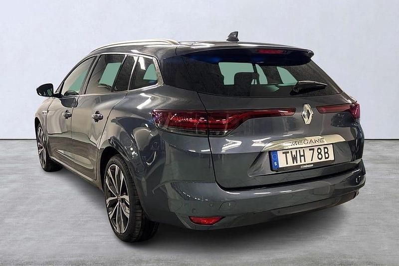Begagnad Renault Mégane IV Intens 141 HK (103 kW) 2023 Grå Kombi