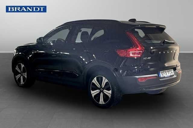 Begagnad Volvo XC40 Single Motor 175 kW (238 HK) 2023 Svart SUV