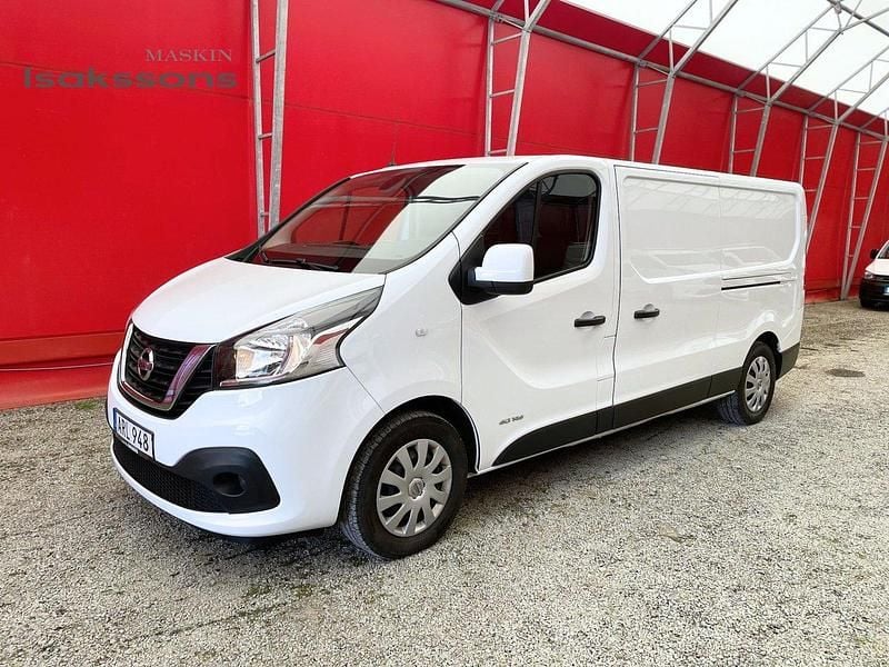 Vit Begagnad 2021 Nissan NV300 Van | 243 750 kr (Dyr) - Bild 1/4