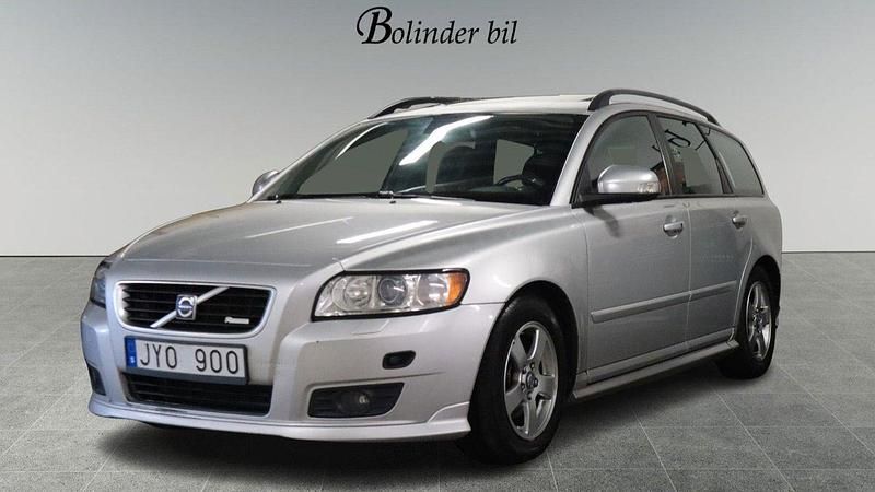 Begagnad Volvo V50 R-Design 125 HK (91 kW) 2009 Ljusgrå Kombi