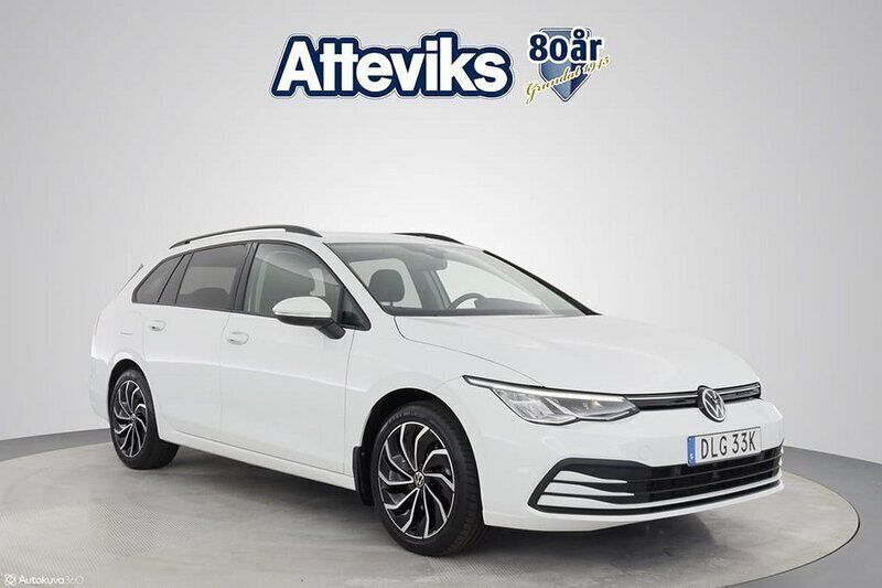 Vit Begagnad 2021 VW Golf VIII Kombi | 259 900 kr (Marknadspris) - Bild 1/4