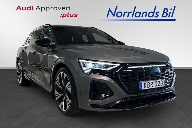 Chronosgrå metallic Begagnad 2023 Audi Q8 e-tron S-Line SUV | 639 000 kr (Superpris) - Bild 1/4