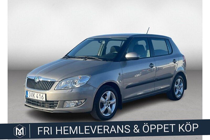 Ljusbrun Begagnad 2011 Skoda Fabia Elegance Halvkombi | 79 900 kr (Dyr) - Bild 1/4