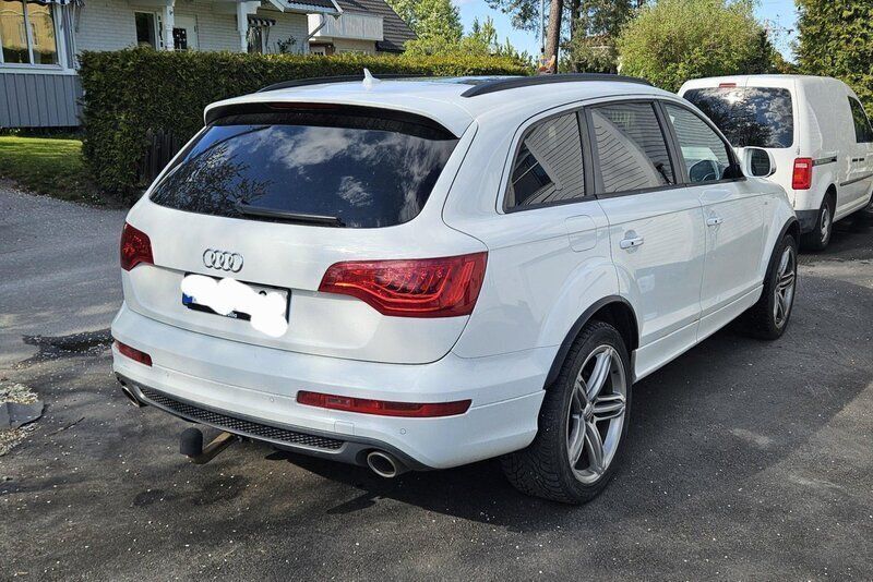 Vit Begagnad 2012 Audi Q7 S-Line SUV | 180 000 kr (Marknadspris) - Bild 1/4