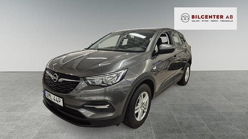 Grå Begagnad 2019 Opel Grandland X Enjoy SUV | 159 900 kr (Marknadspris) - Bild 1/4